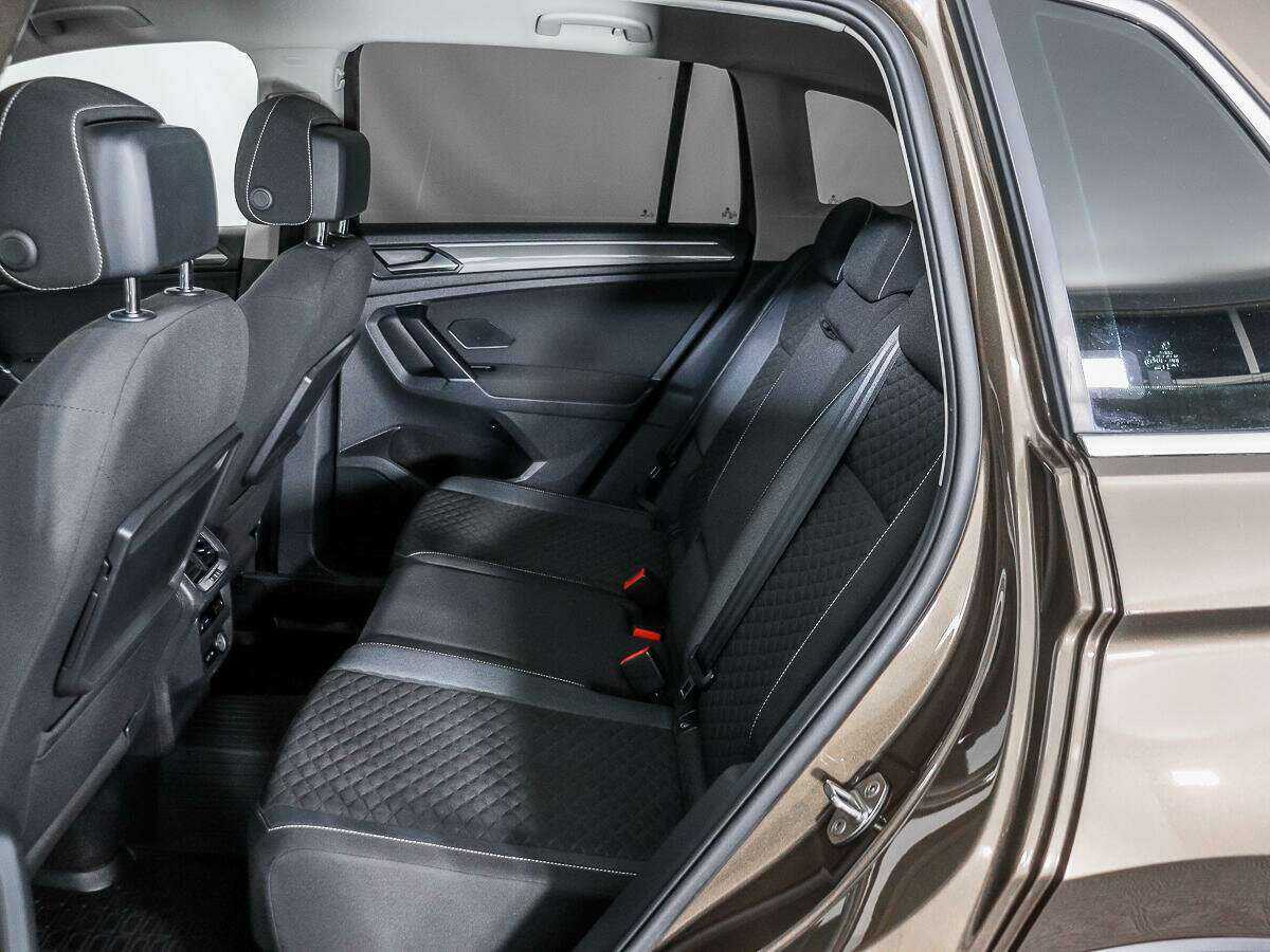 Б/У Фольксваген Тигуан 2018 года. Фото: #10