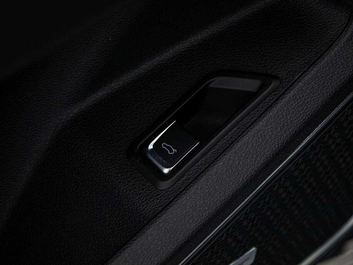 Geely Tugella 2022 года с пробегом. Фото: #25