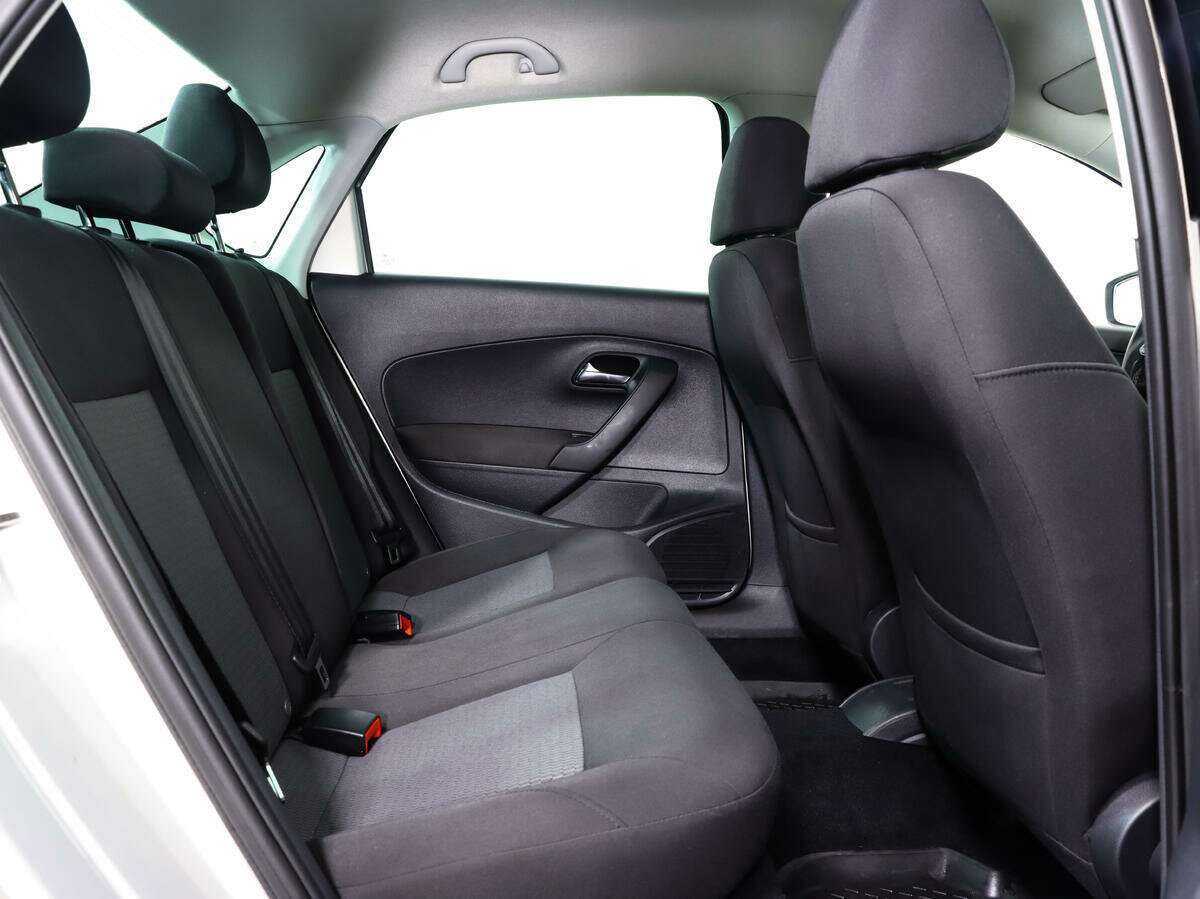 Б/У Фольксваген Поло 2014 года. Фото: #14