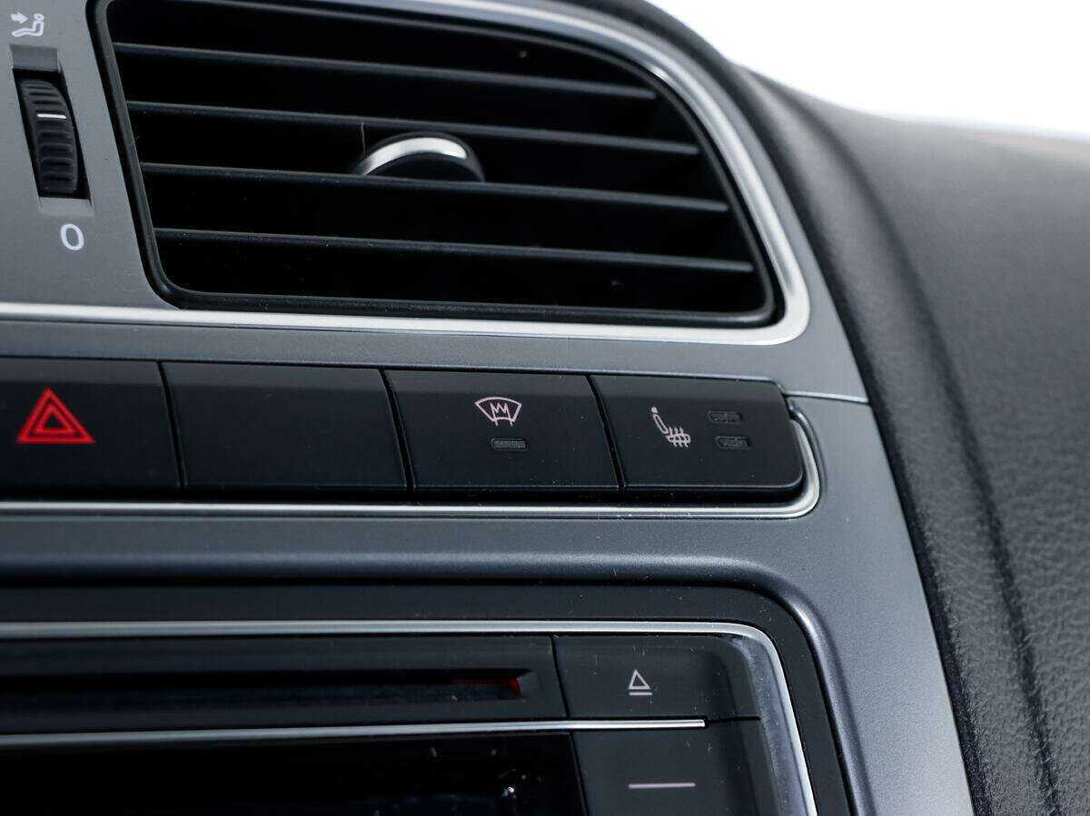 Б/У Фольксваген Поло 2016 года. Фото: #16