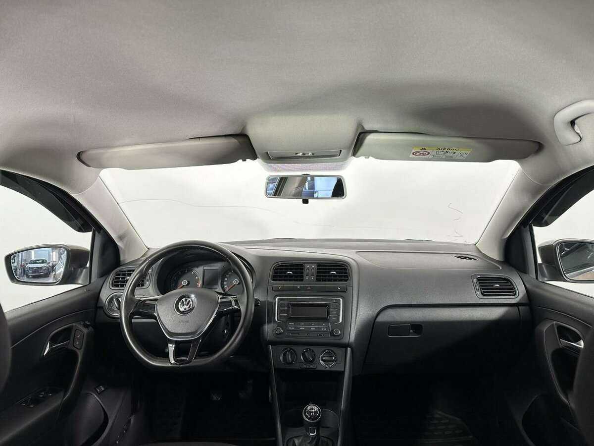 Б/У Фольксваген Поло 2016 года. Фото: #6