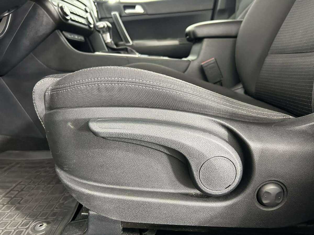 Б/У Киа Спортейдж 2016 года. Фото: #9