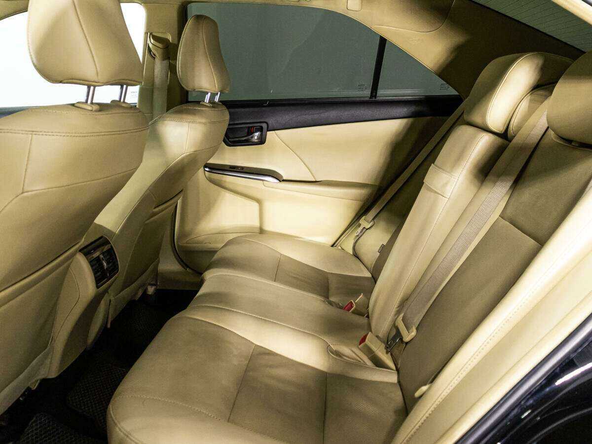 Toyota Camry 2017 года с пробегом. Фото: #9