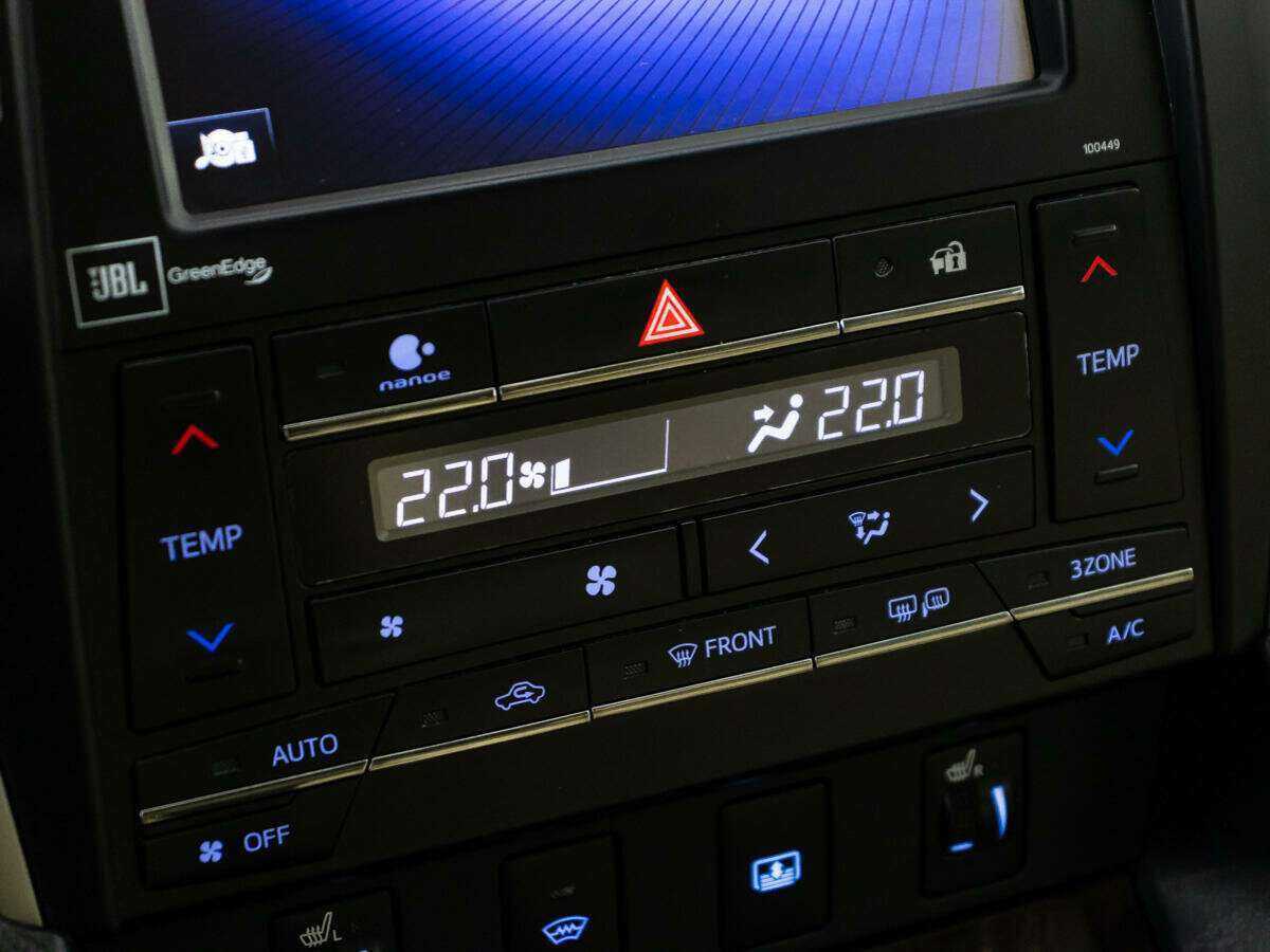 Toyota Camry 2017 года с пробегом. Фото: #18