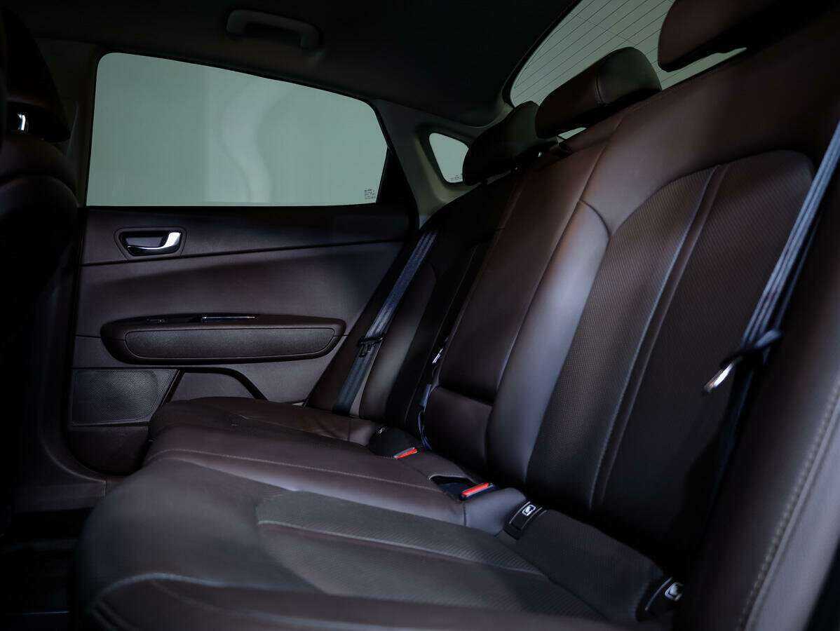 Б/У Киа Оптима 2018 года. Фото: #11