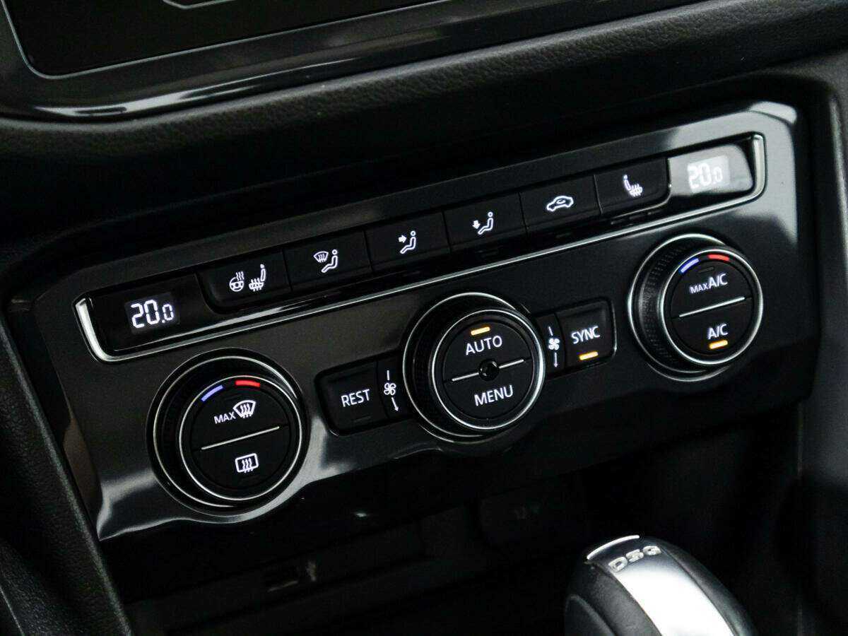 Б/У Фольксваген Тигуан 2017 года. Фото: #15