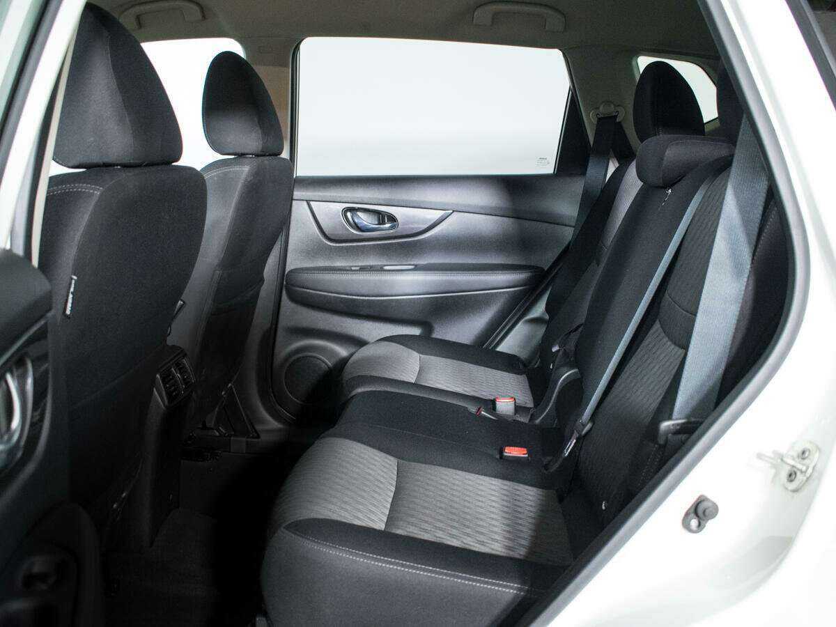 Б/У Ниссан Икс-Трейл 2020 года. Фото: #9