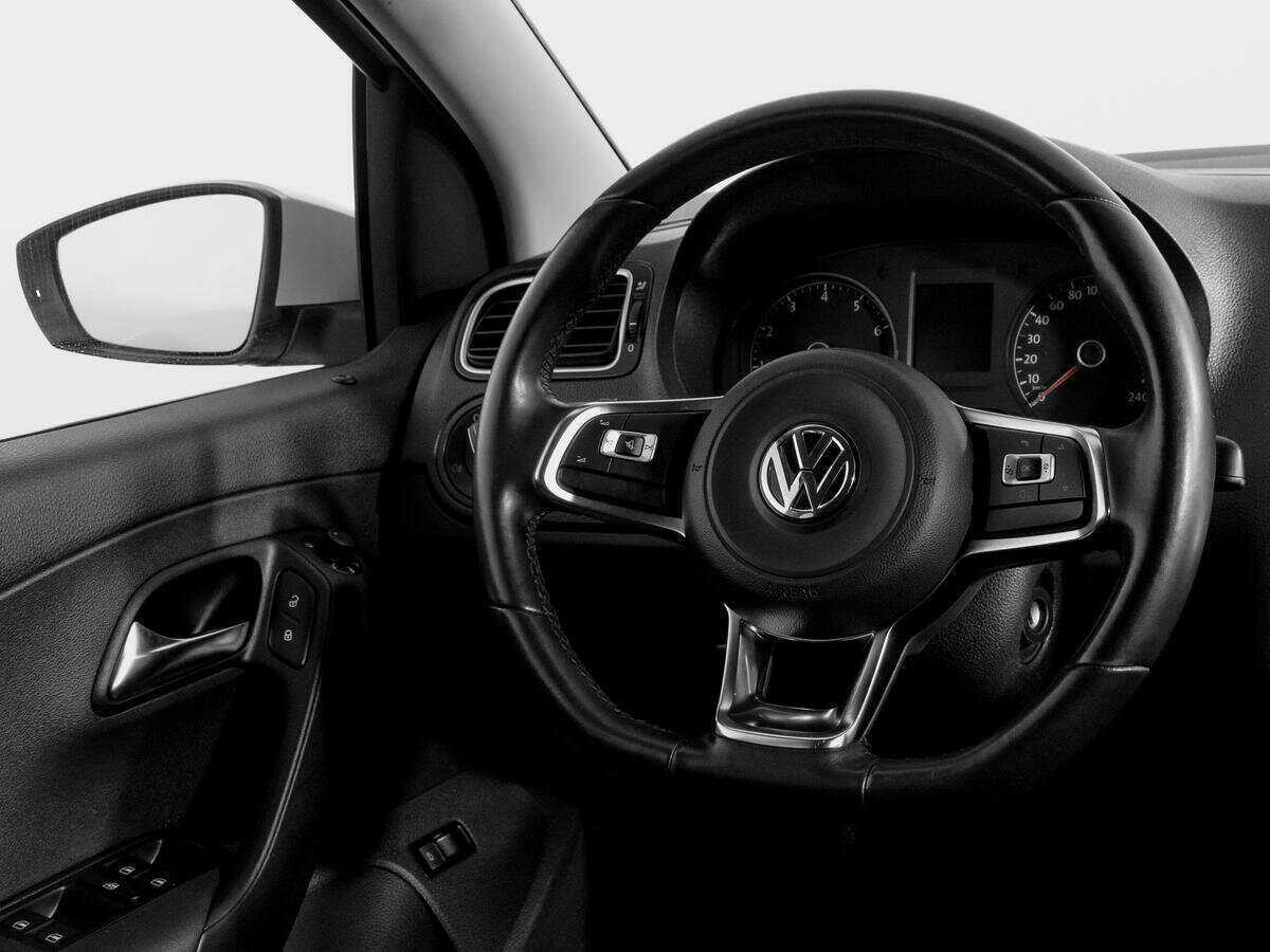 Б/У Фольксваген Поло 2020 года. Фото: #13