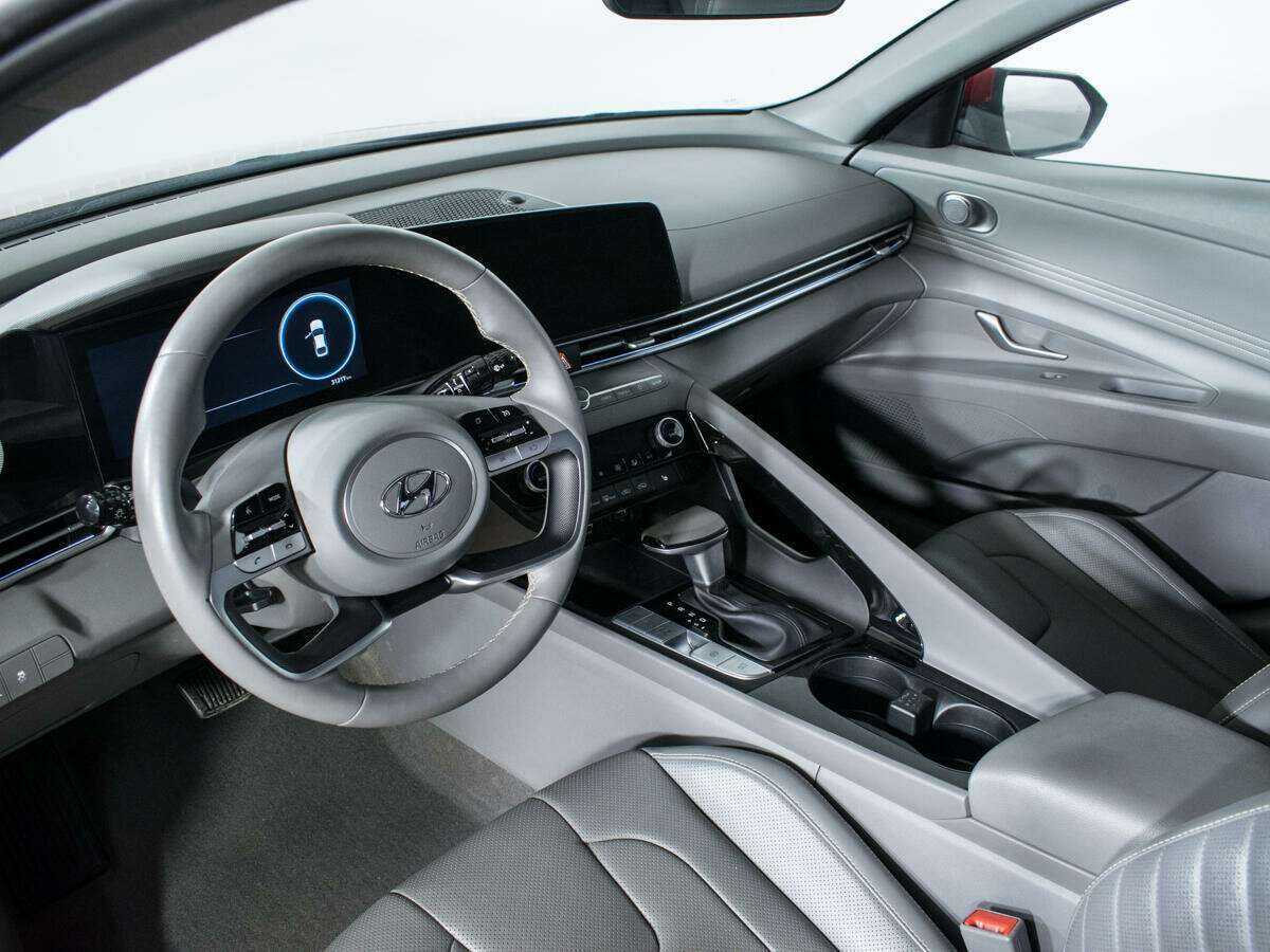 Б/У Хендай Елантра 2021 года. Фото: #12