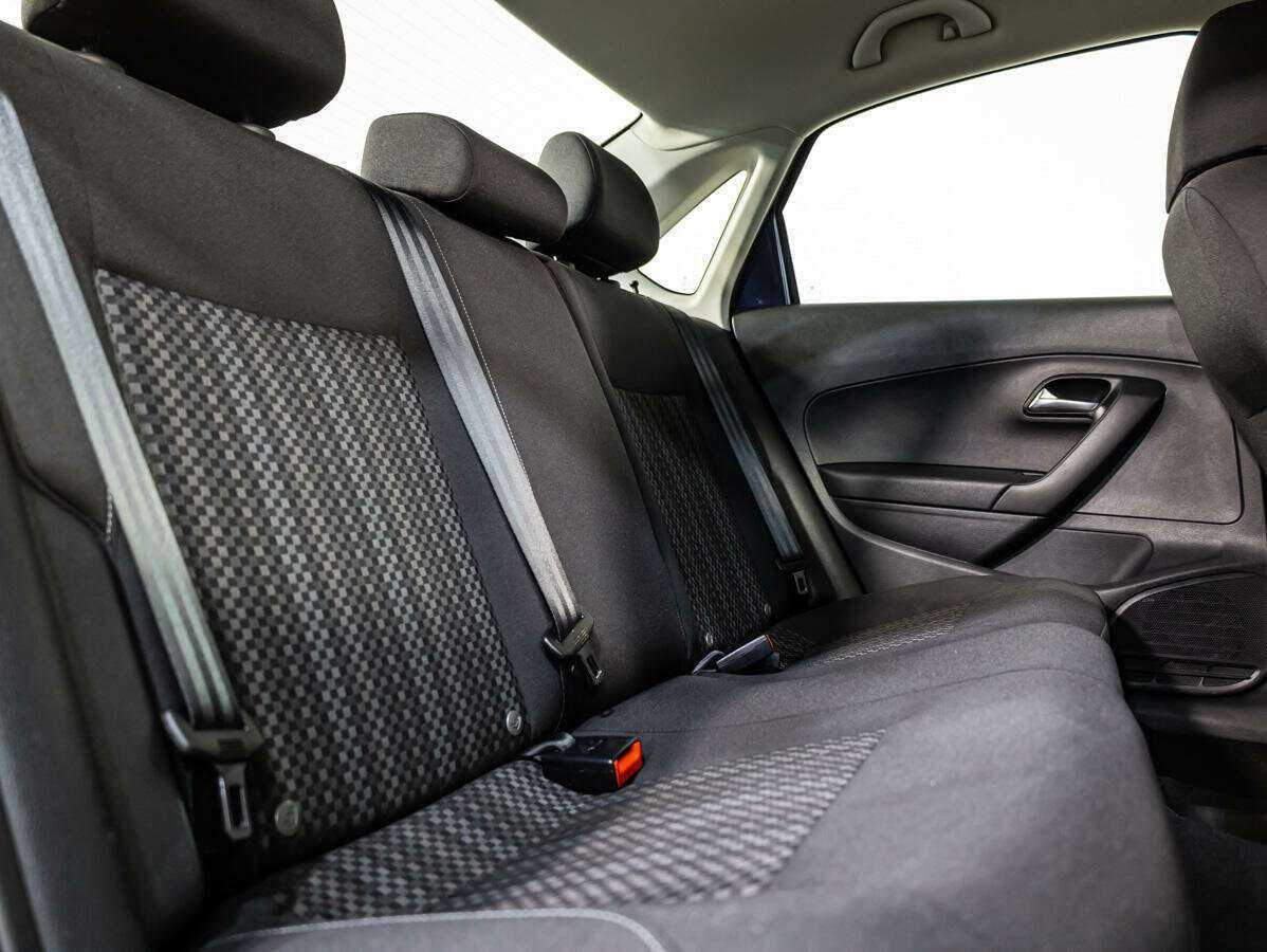 Б/У Фольксваген Поло 2017 года. Фото: #10