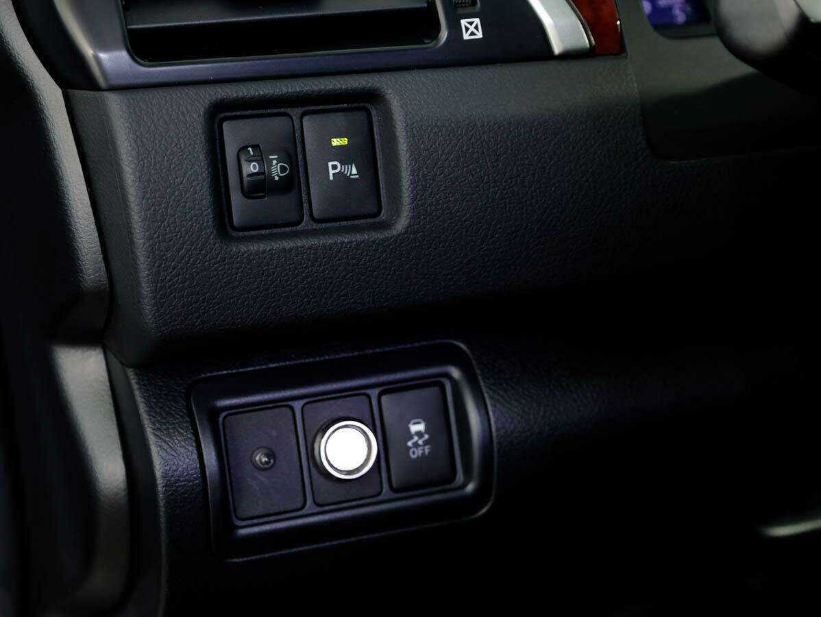 Б/У Тойота Камри 2013 года. Фото: #21