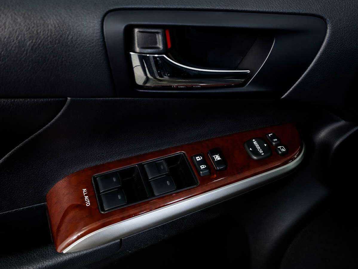 Б/У Тойота Камри 2013 года. Фото: #22