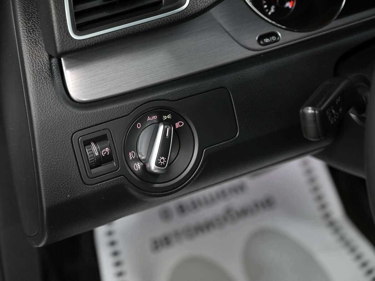 Б/У Фольксваген Пассат 2014 года. Фото: #6