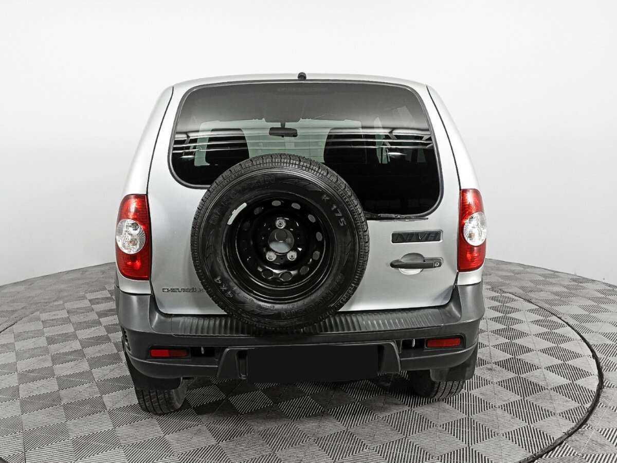 Б/У Шевроле Нива 2017 года. Фото: #5