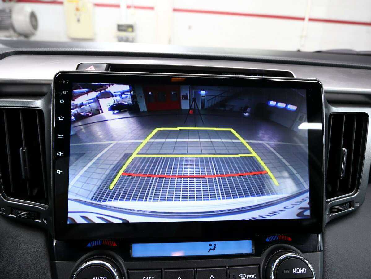 Б/У Тойота Рав4 2017 года. Фото: #15