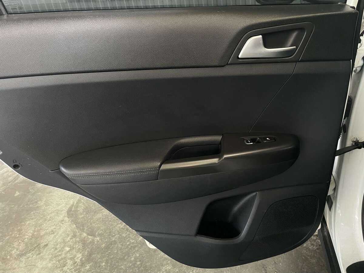 Б/У Киа Спортейдж 2017 года. Фото: #21