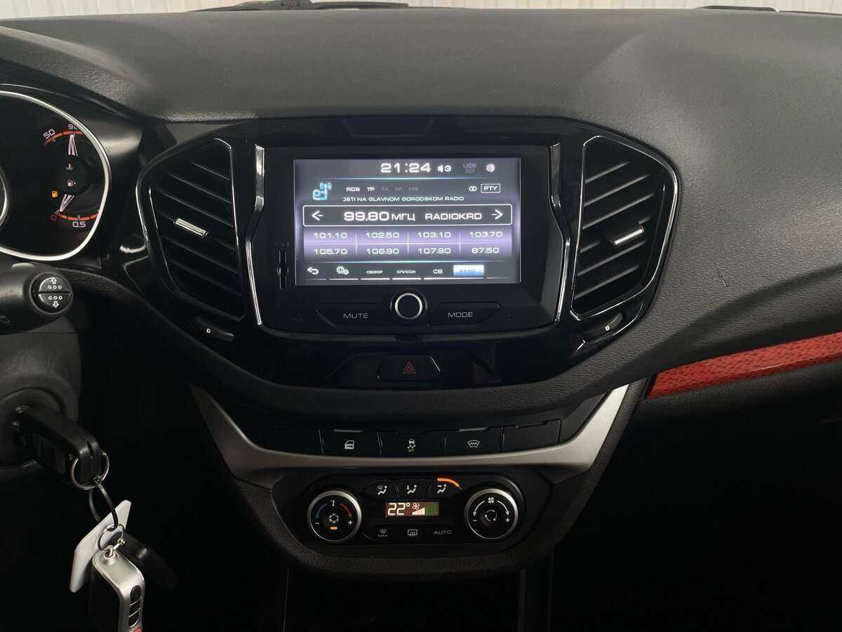 Б/У Лада (ВАЗ) Веста 2018 года. Фото: #13