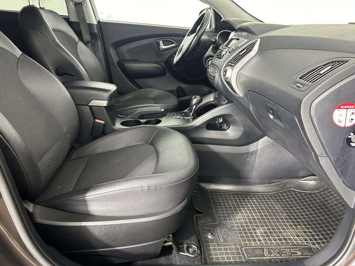 Б/У Хендай ай-икс35 2013 года. Фото: #13