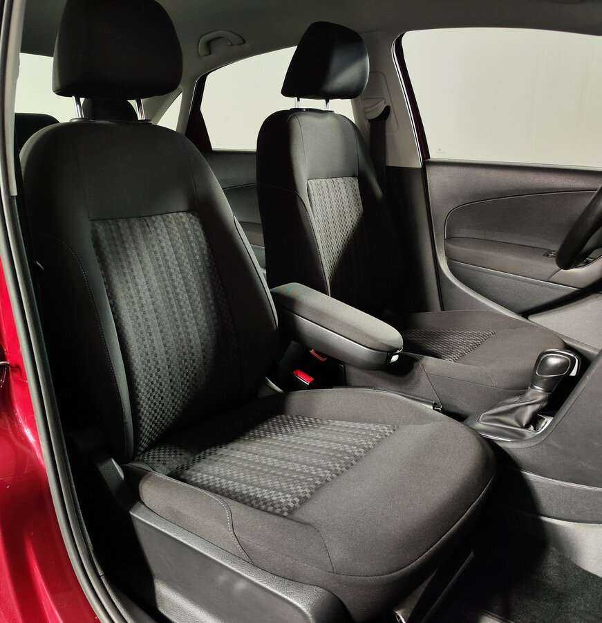 Б/У Фольксваген Поло 2018 года. Фото: #11