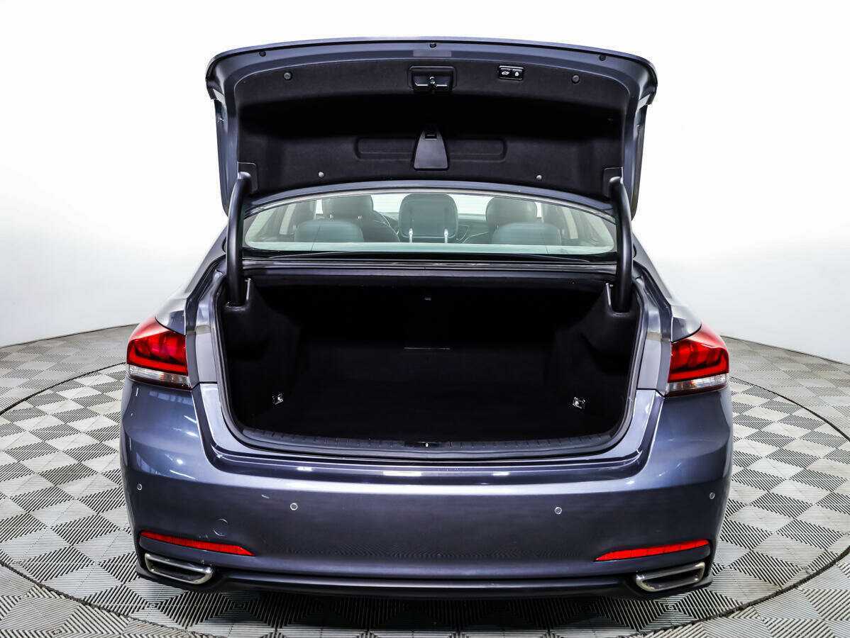 Hyundai Genesis 2014 года с пробегом. Фото: #21