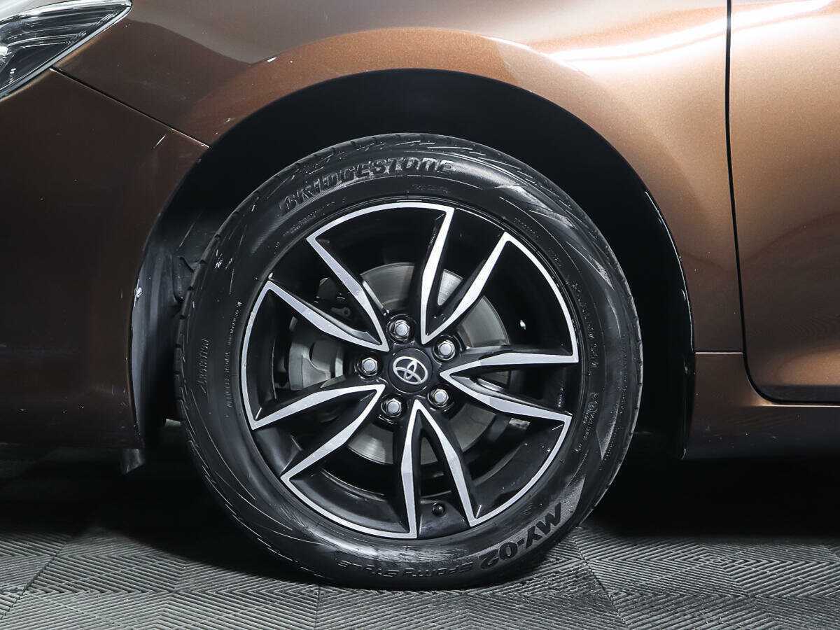 Б/У Тойота Камри 2017 года. Фото: #24