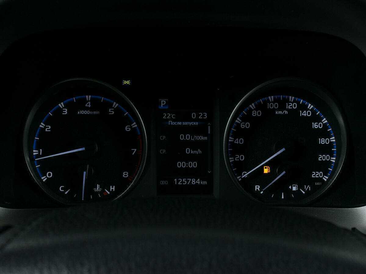 Toyota RAV4 2018 года с пробегом. Фото: #12