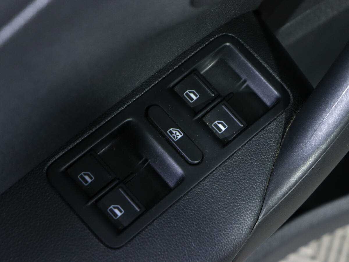 Б/У Фольксваген Поло 2019 года. Фото: #15