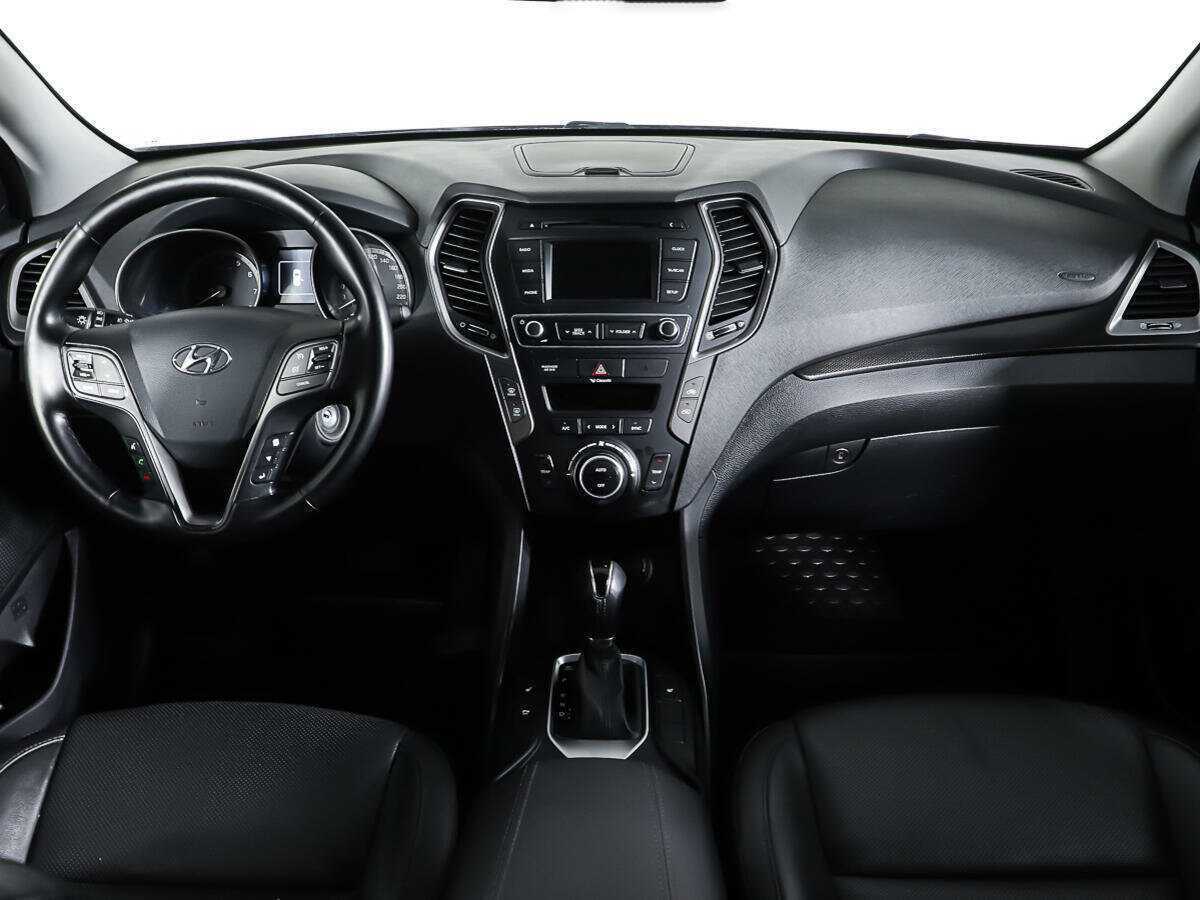 Б/У Хендай Санта Фе 2016 года. Фото: #10