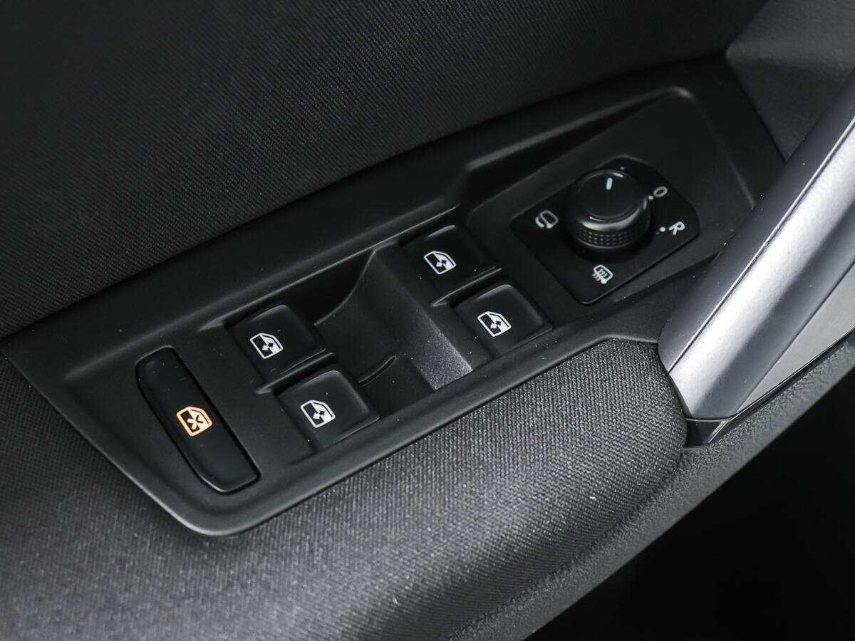 Б/У Фольксваген Тигуан 2017 года. Фото: #15