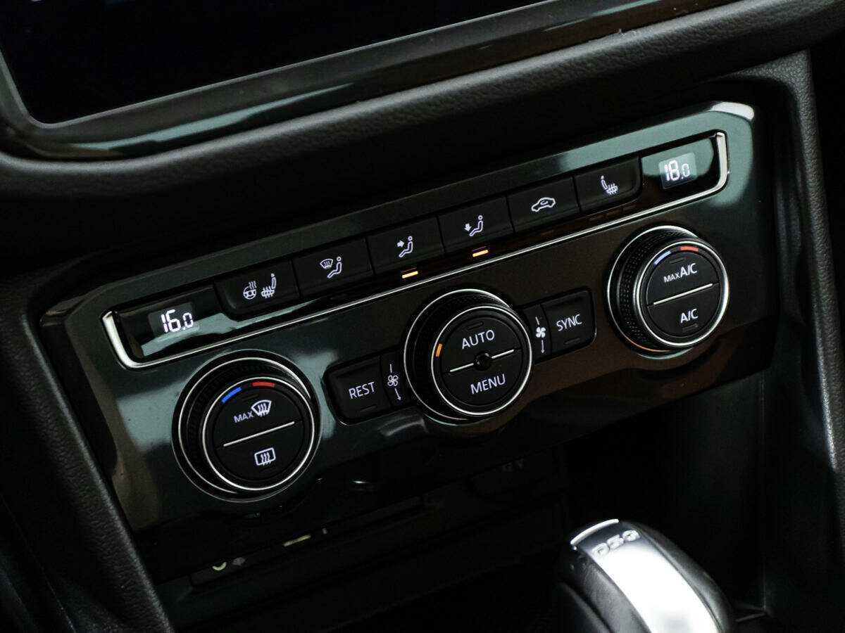 Б/У Фольксваген Тигуан 2017 года. Фото: #14