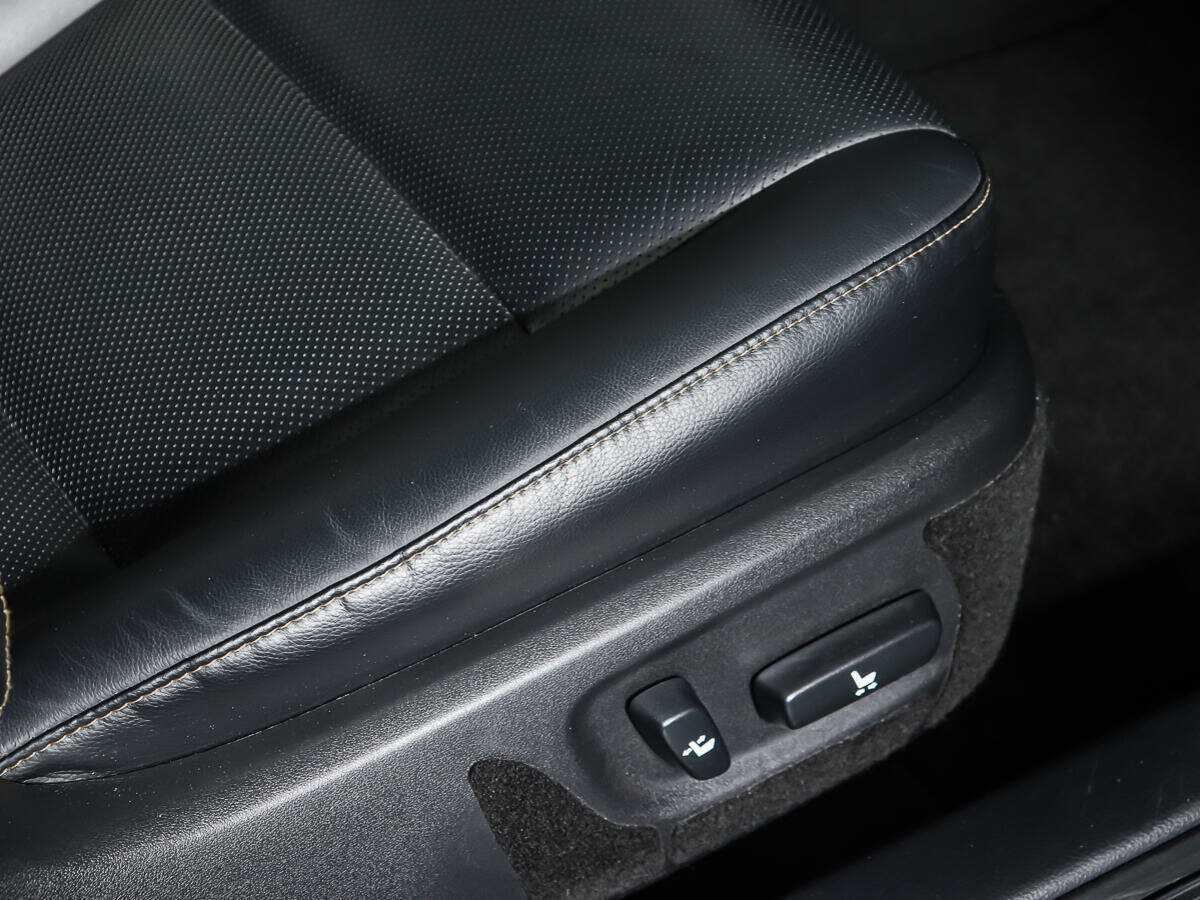 Б/У Тойота Камри 2017 года. Фото: #16