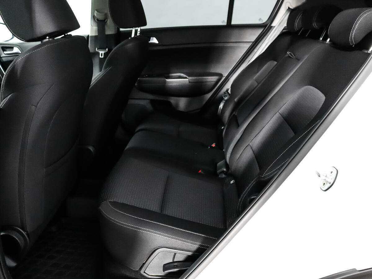 Б/У Киа Спортейдж 2020 года. Фото: #9