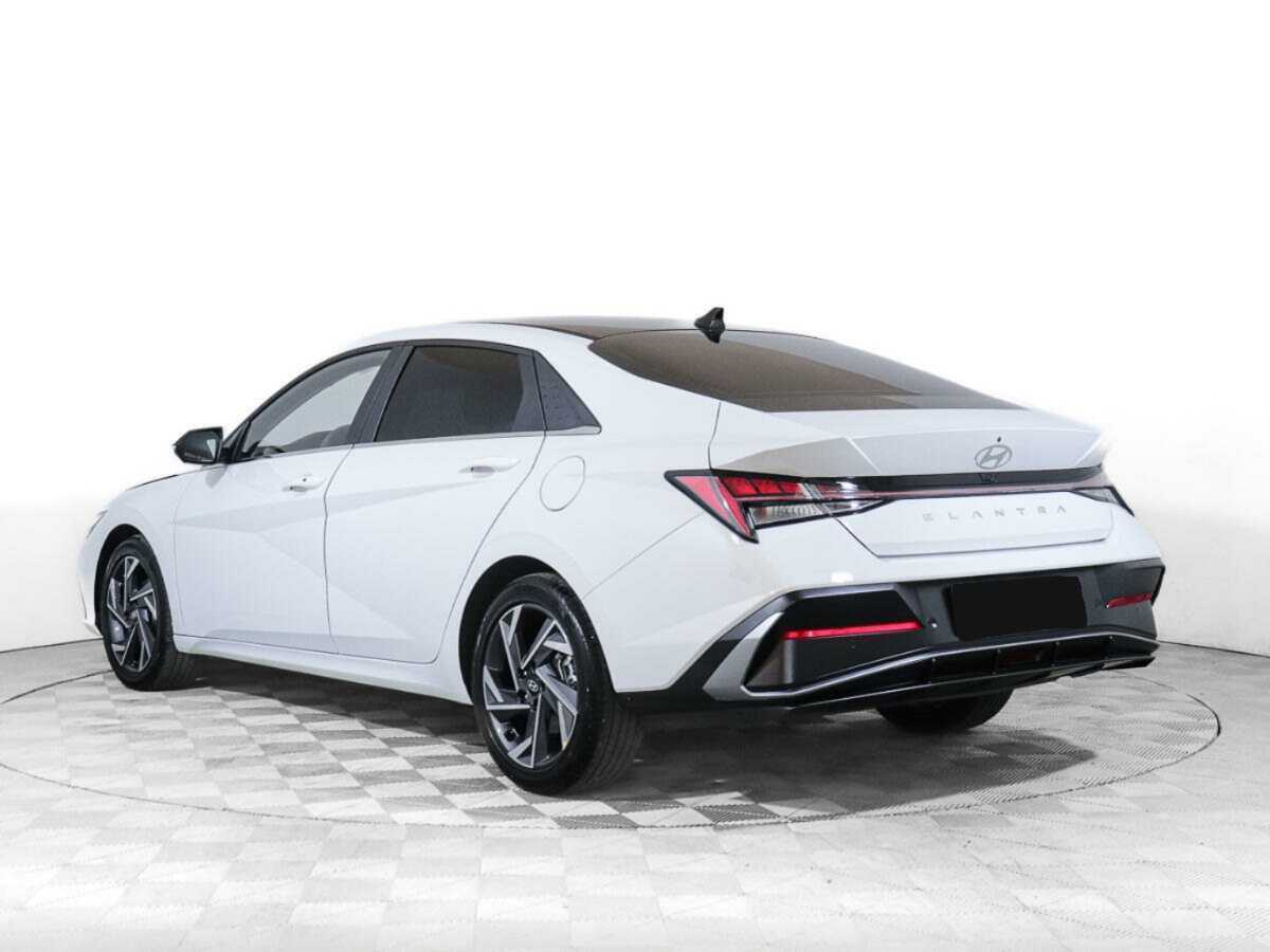 Б/У Хендай Елантра 2024 года. Фото: #5