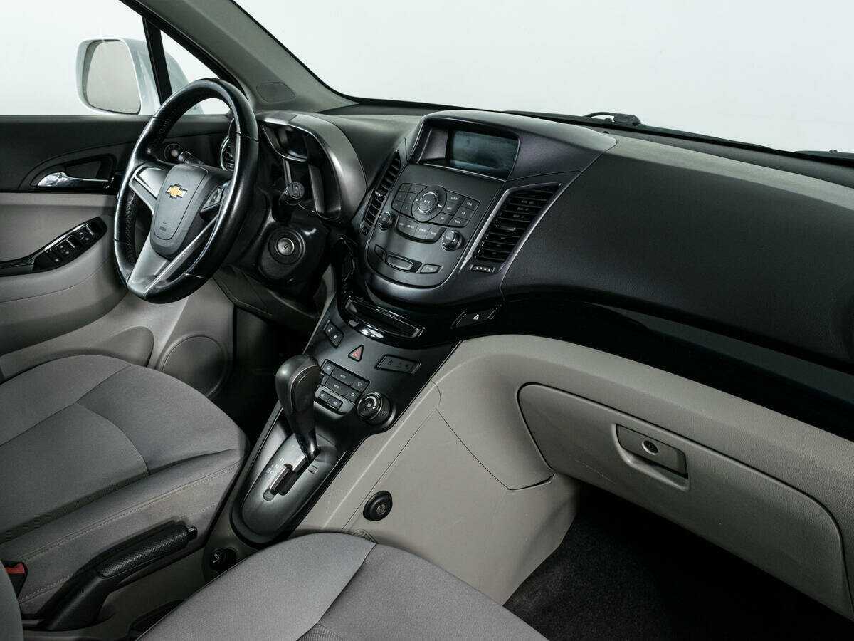 Б/У Шевроле Орландо 2012 года. Фото: #8