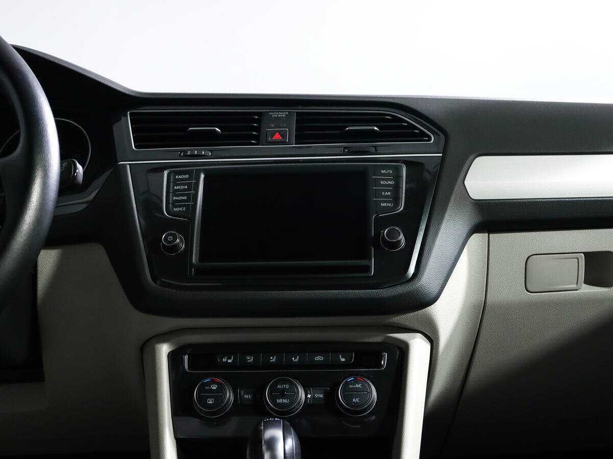 Б/У Фольксваген Тигуан 2017 года. Фото: #10