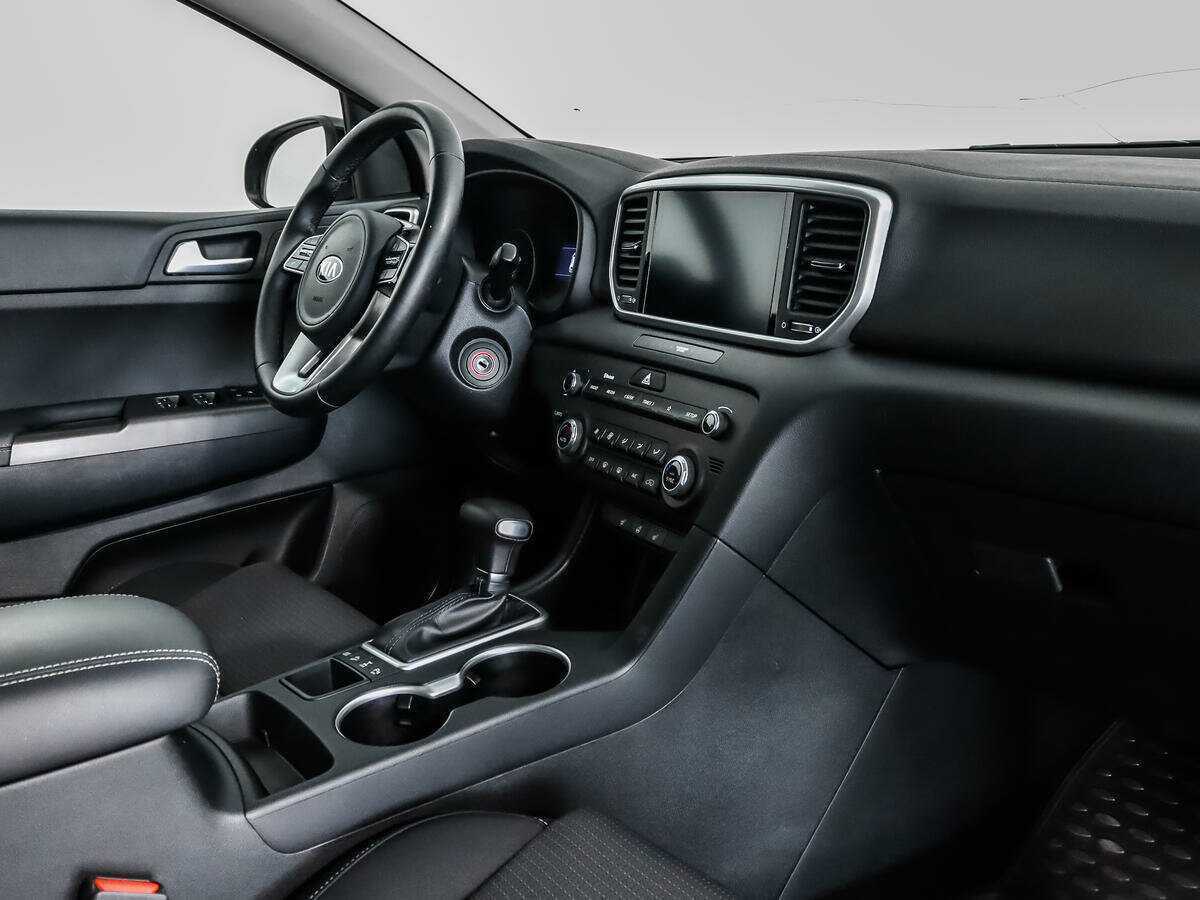 Б/У Киа Спортейдж 2021 года. Фото: #10