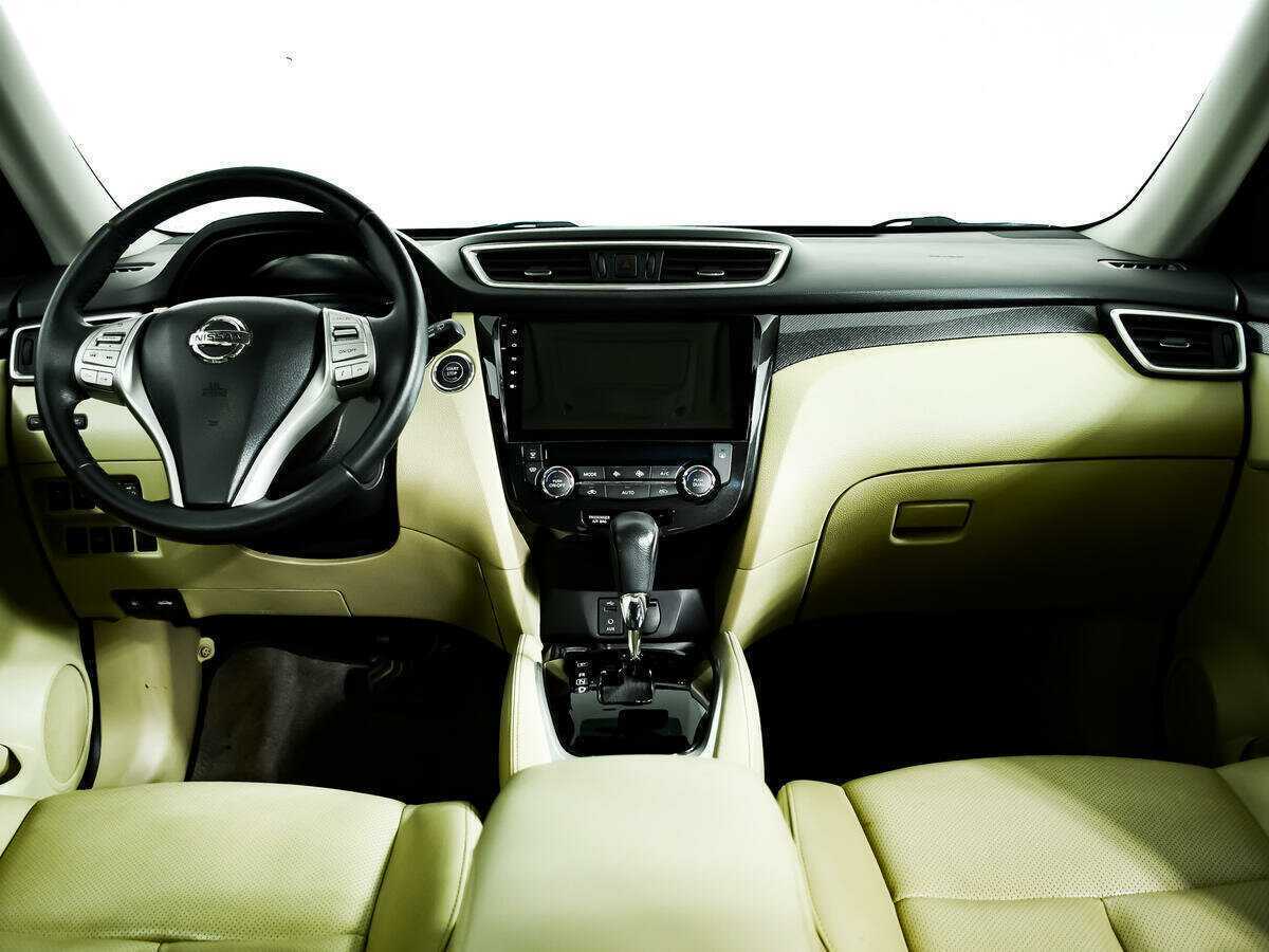 Б/У Ниссан Икс-Трейл 2017 года. Фото: #8