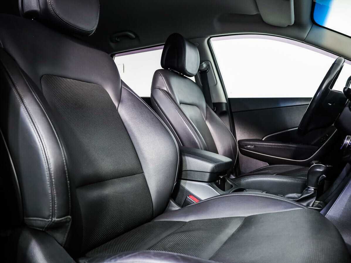 Б/У Хендай Санта Фе 2017 года. Фото: #10