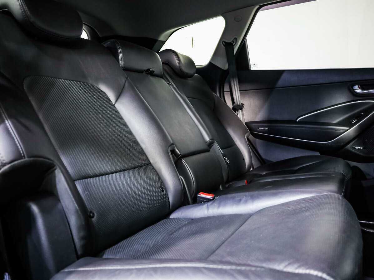 Б/У Хендай Санта Фе 2017 года. Фото: #11