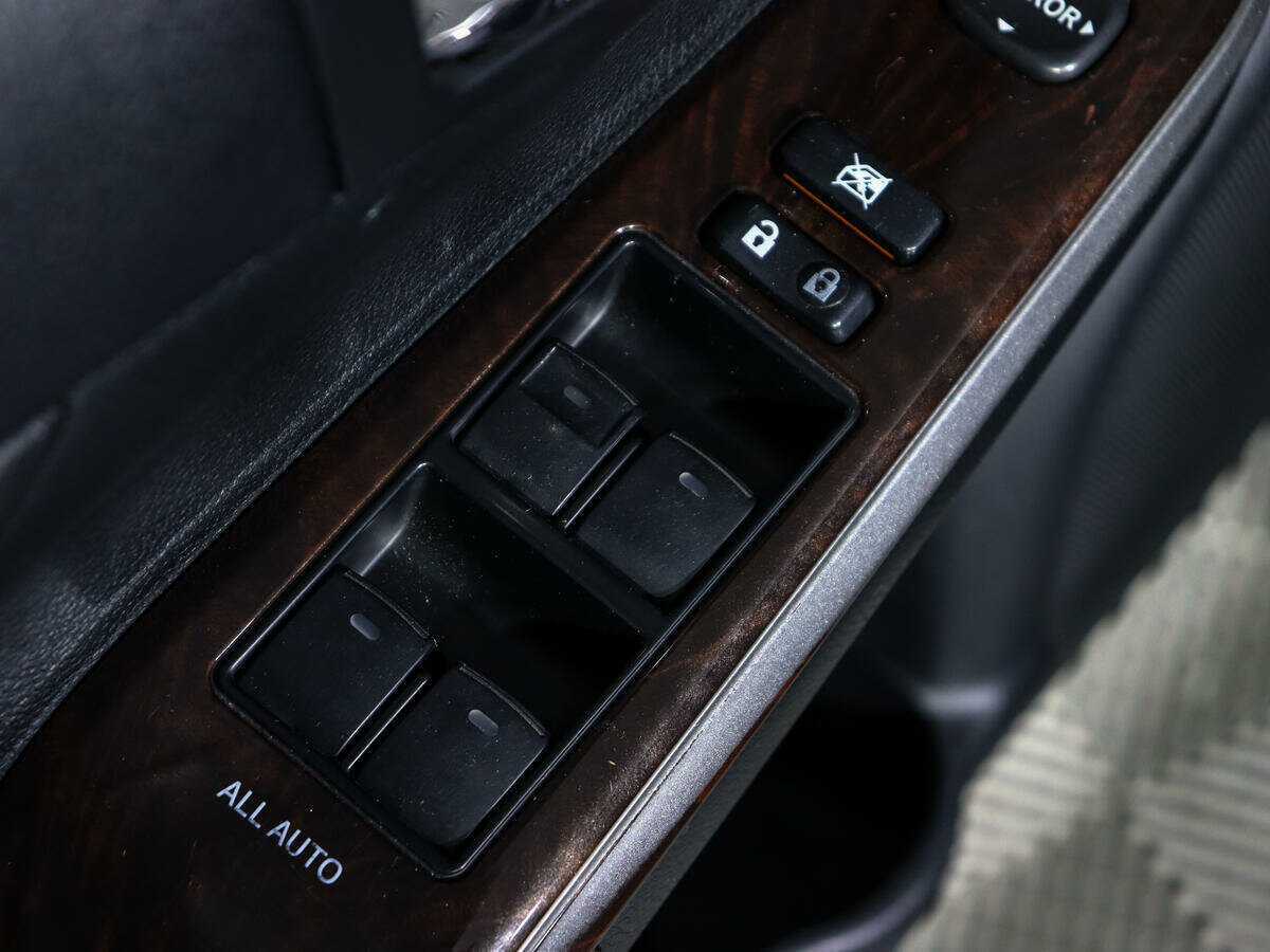 Б/У Тойота Камри 2016 года. Фото: #16