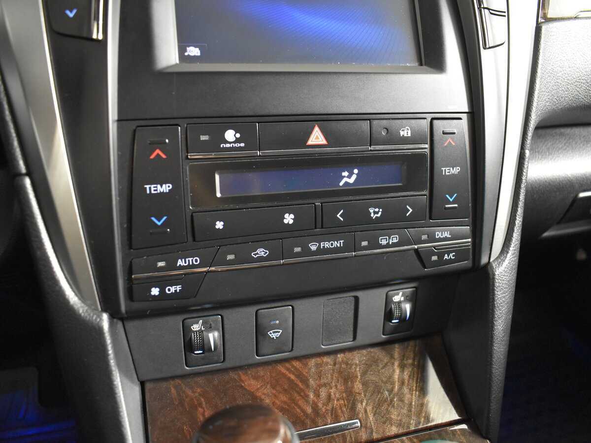 Б/У Тойота Камри 2017 года. Фото: #16