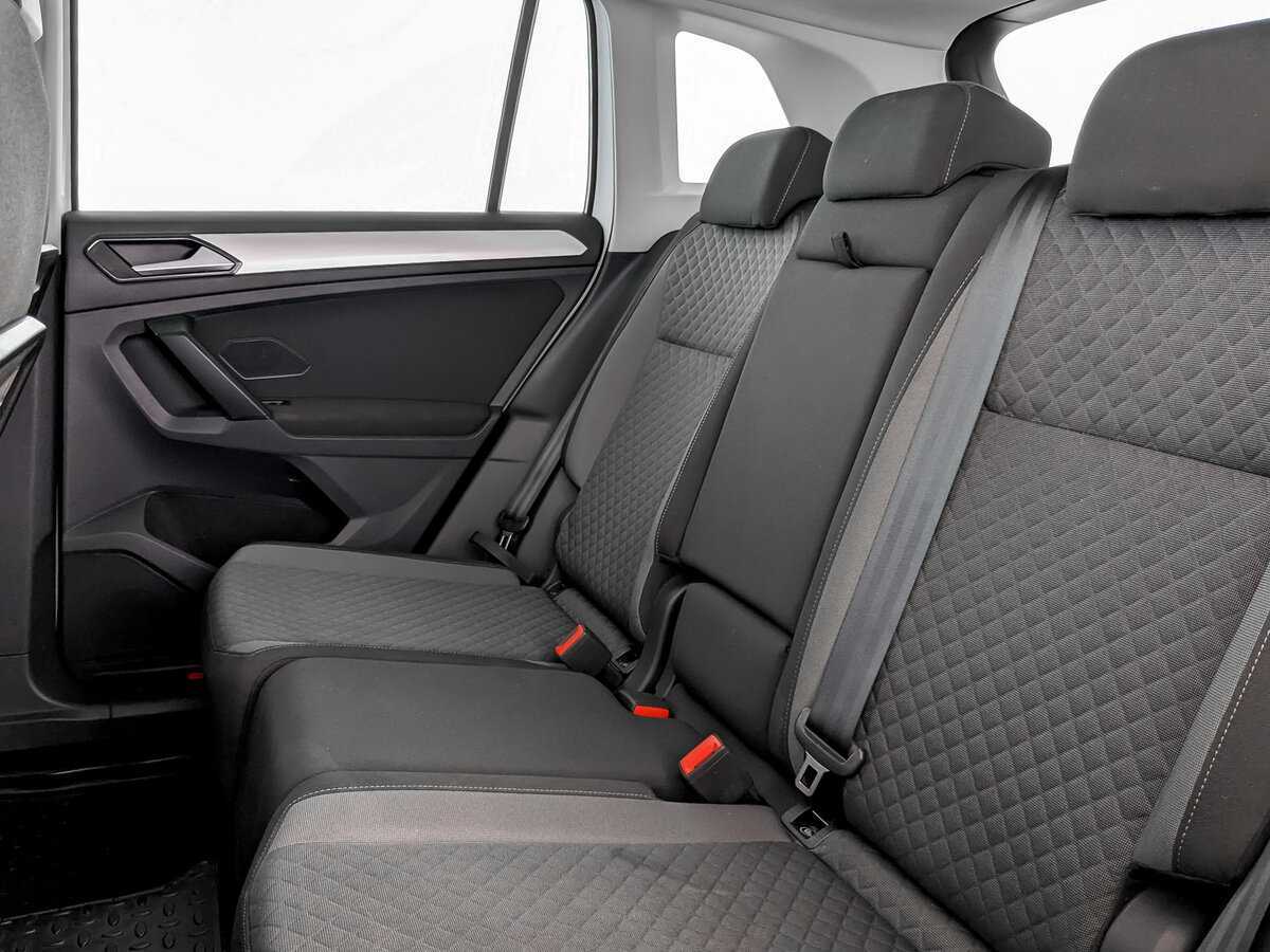 Б/У Фольксваген Тигуан 2017 года. Фото: #9