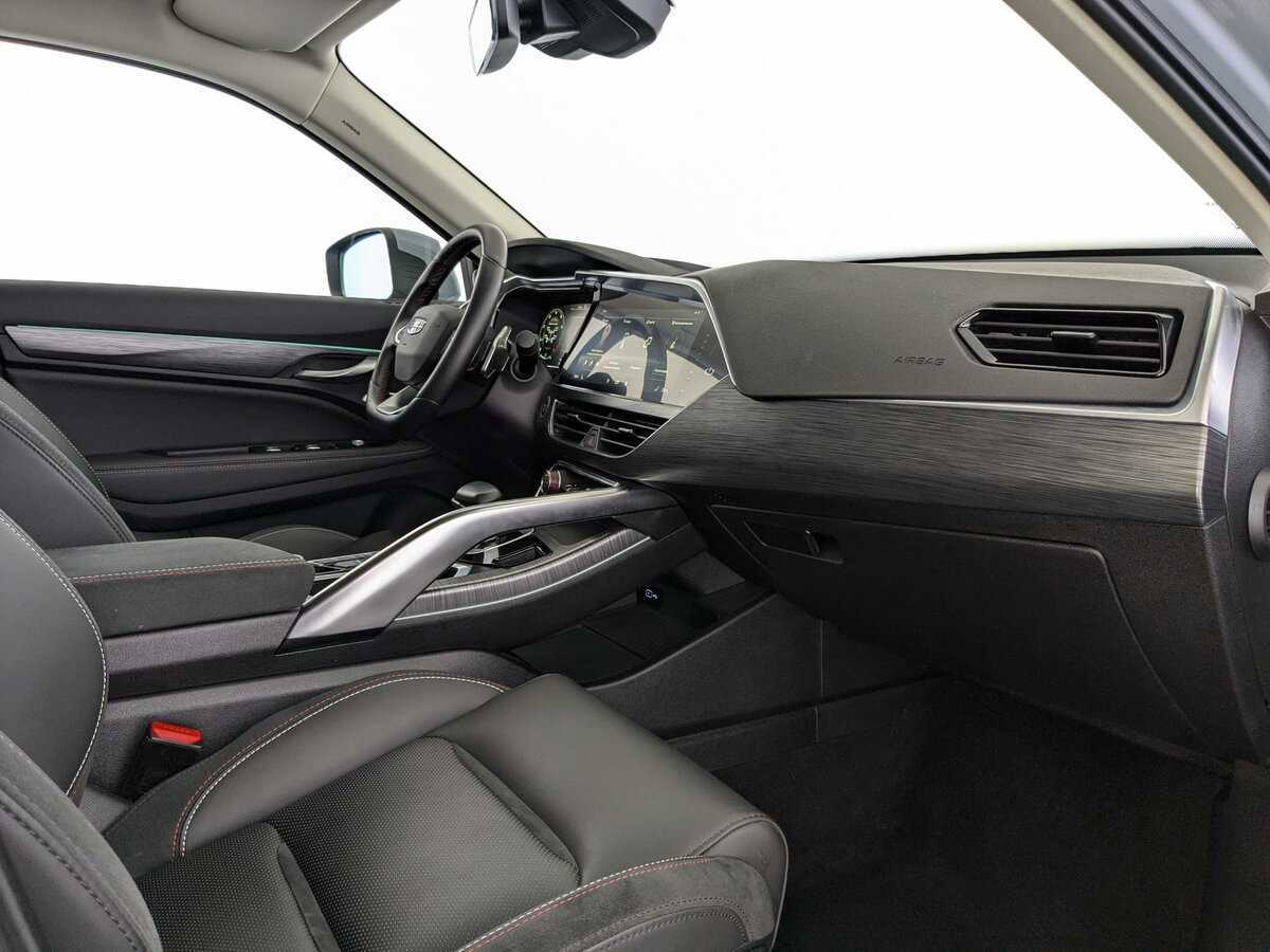 Geely Tugella 2022 года с пробегом. Фото: #8