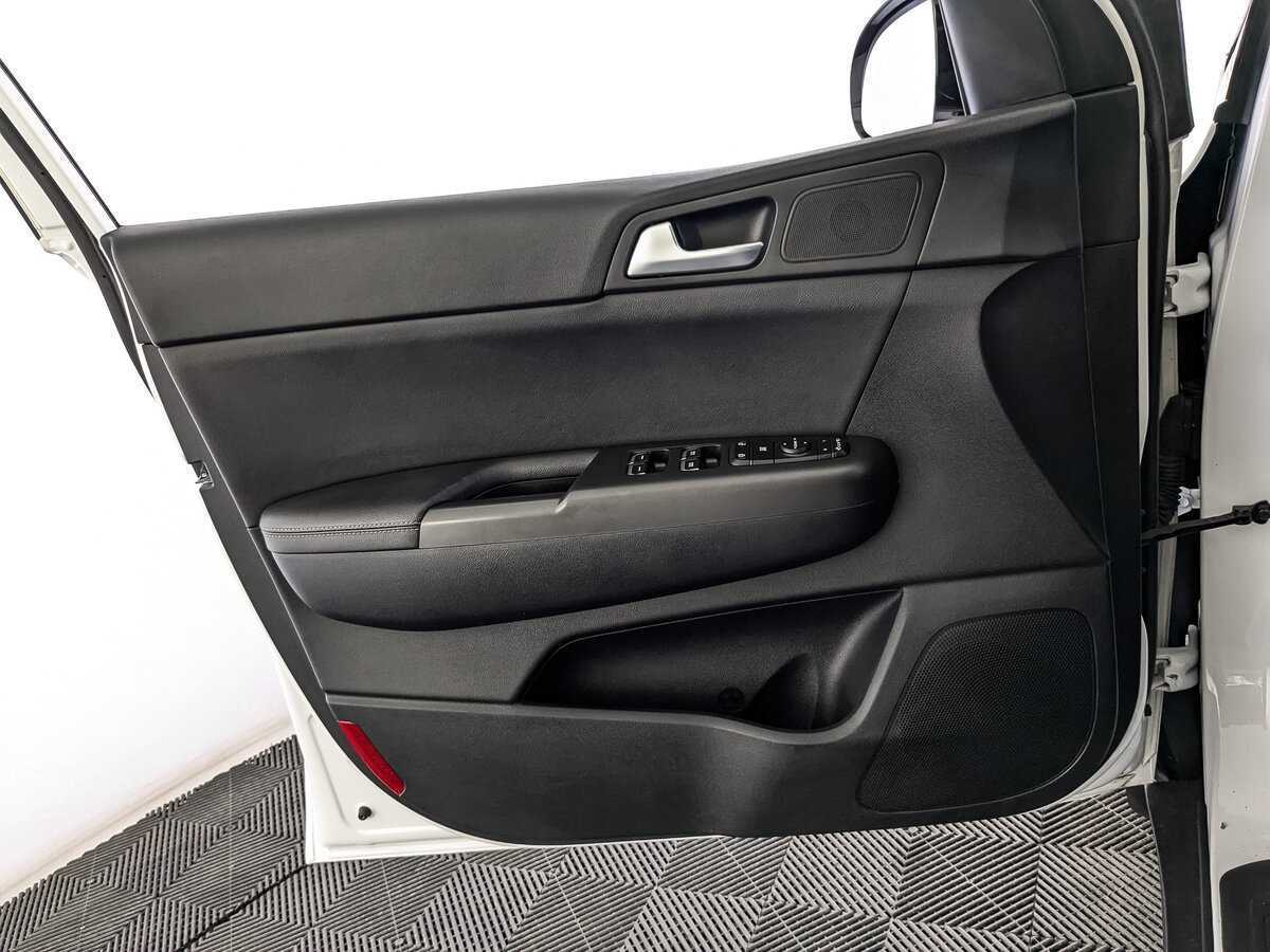 Б/У Киа Спортейдж 2019 года. Фото: #14