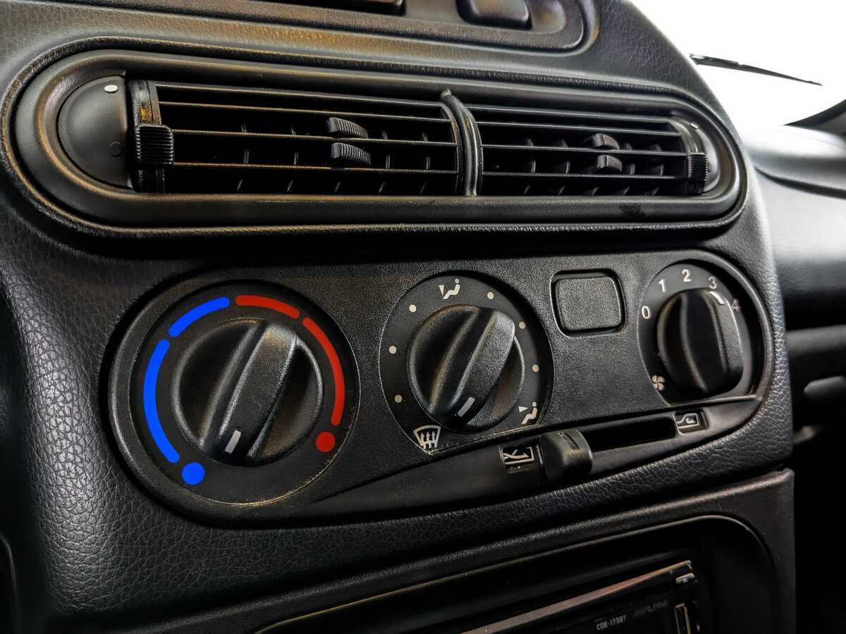 Б/У Шевроле Нива 2017 года. Фото: #20