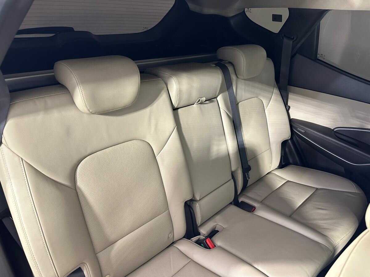 Б/У Хендай Санта Фе 2017 года. Фото: #14