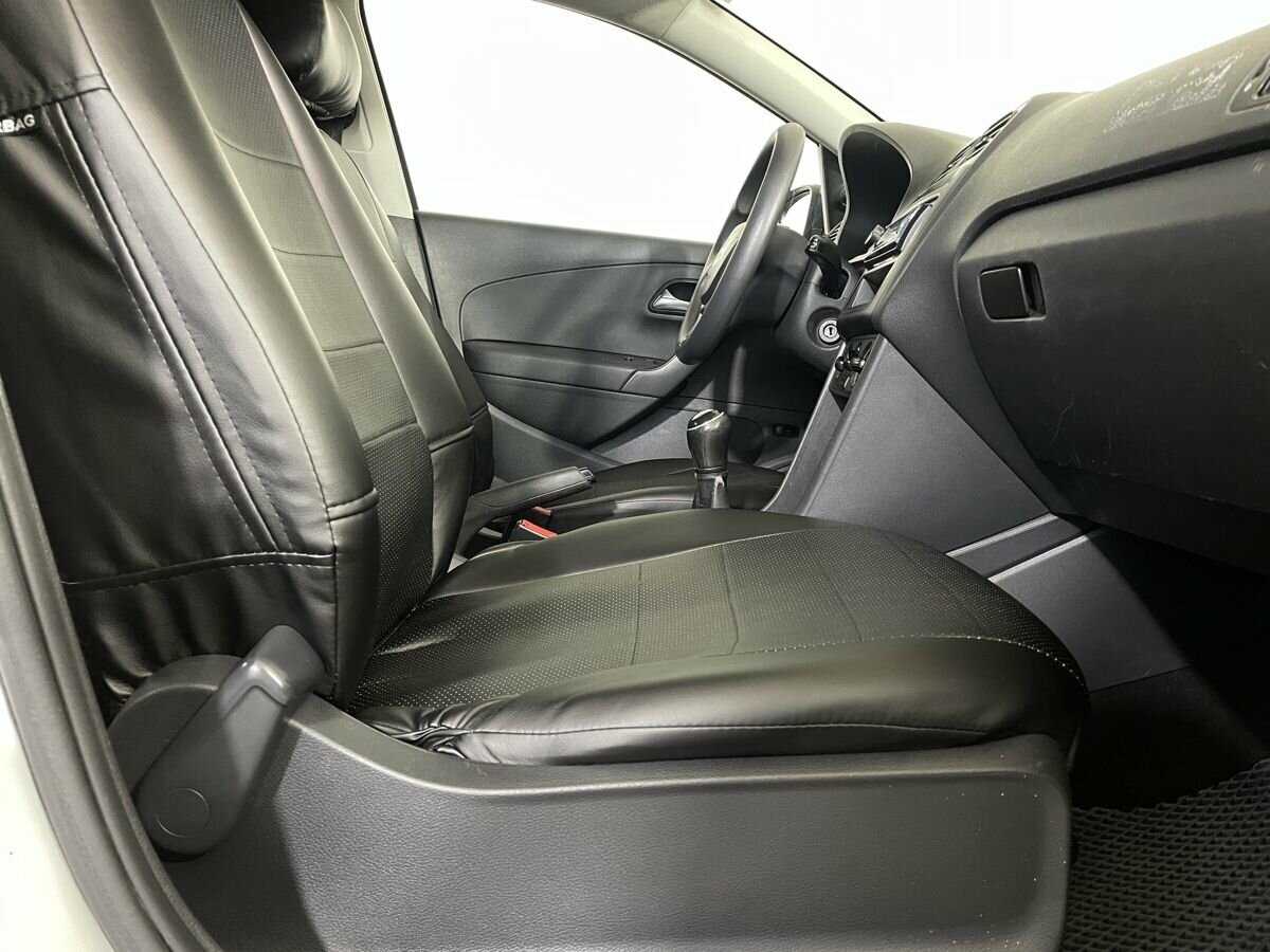 Б/У Фольксваген Поло 2017 года. Фото: #13