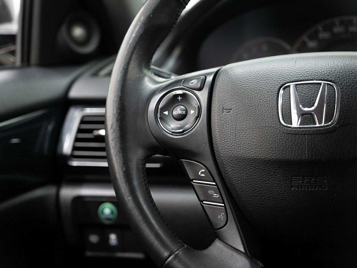 Honda Accord 2013 года с пробегом. Фото: #14