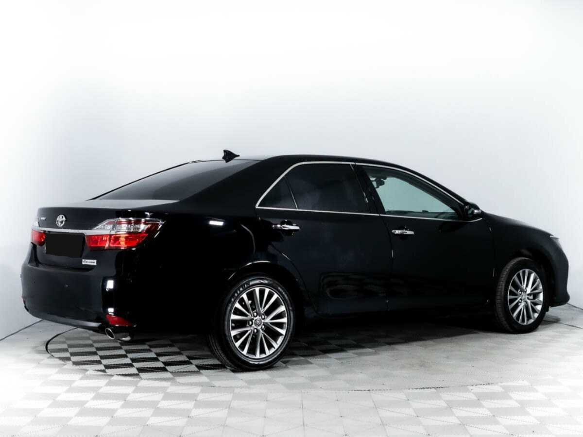 Б/У Тойота Камри 2017 года. Фото: #4