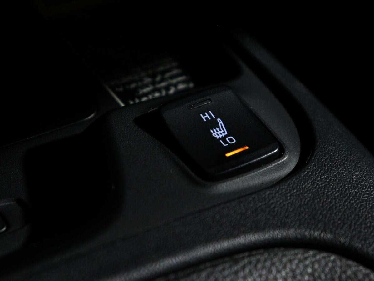 Б/У Тойота Королла 2019 года. Фото: #15